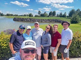 Radosť trénovať skupinku, ktorá nie len bola nadpriemerne šikovná ale zažili sme spolu aj kopec zábavy. Aj o tom je golf...